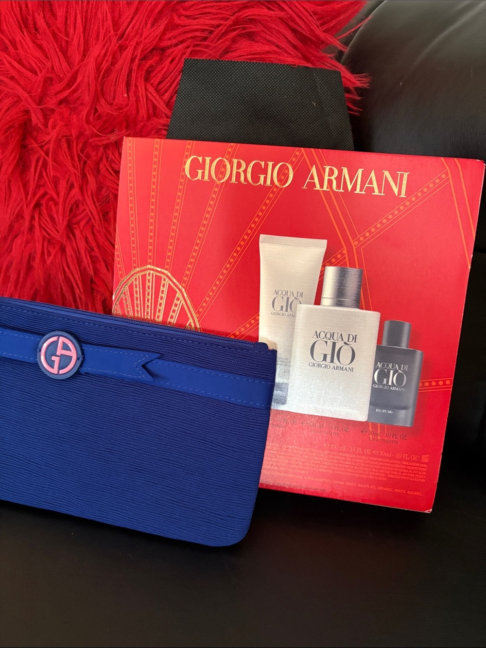 Giorgio Armani Navy Blue Zip Pouch with Gio Gift Set - Picture 2 of 4
